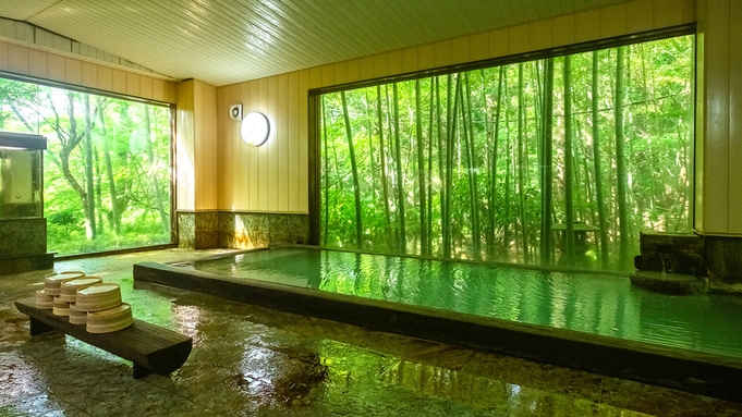 【一人旅応援】毎日の頑張りに温泉のご褒美を！自然に囲まれた静かな温泉宿でリフレッシュ